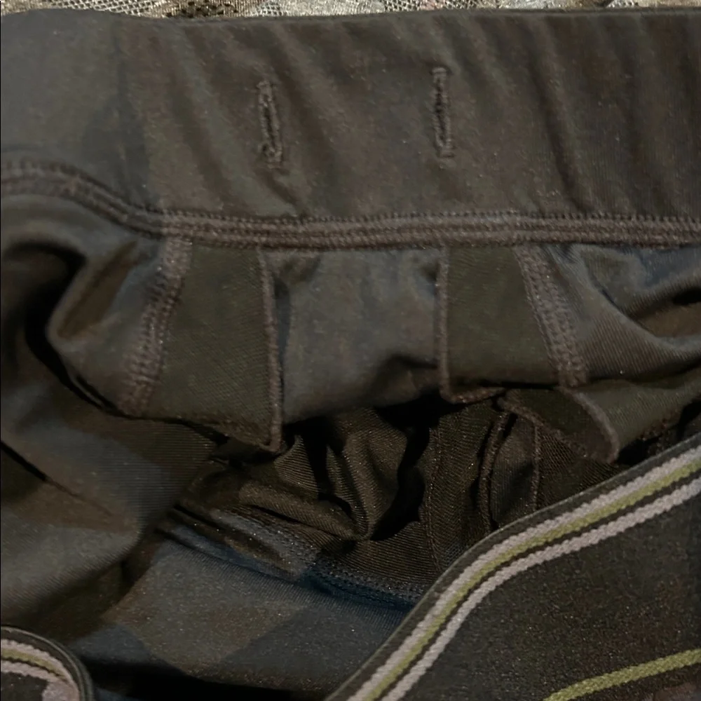 SAXX Men’s Size‎ Medium Legend 2N1 Camo Print Shorts